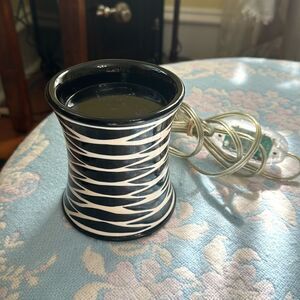 *Gold Canyon* Scent Pod Warmer Lamp Tribal Black & Ivory Jungle Stripes